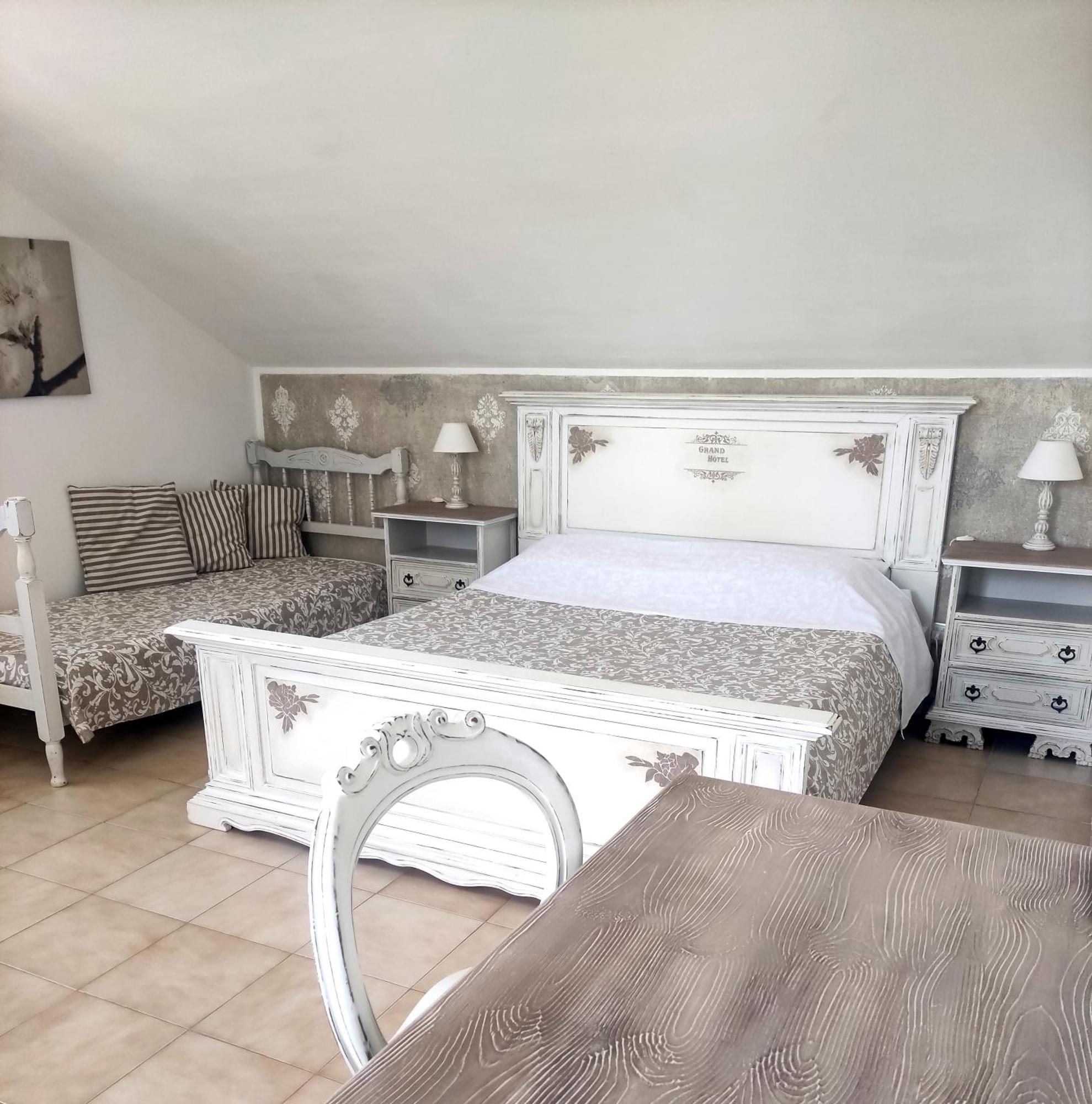 Grotta Dei Puntali B&B Carini Phòng bức ảnh